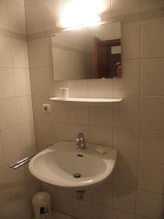 Ferienwohnung Dependance am Blumenbrunnen Baden-Baden Zimmer foto